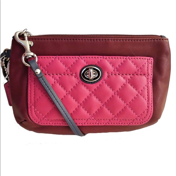 Coach Park Quilted Leather Medium Wristlet - Picture 1 of 9